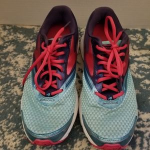Brooks athletic shoes